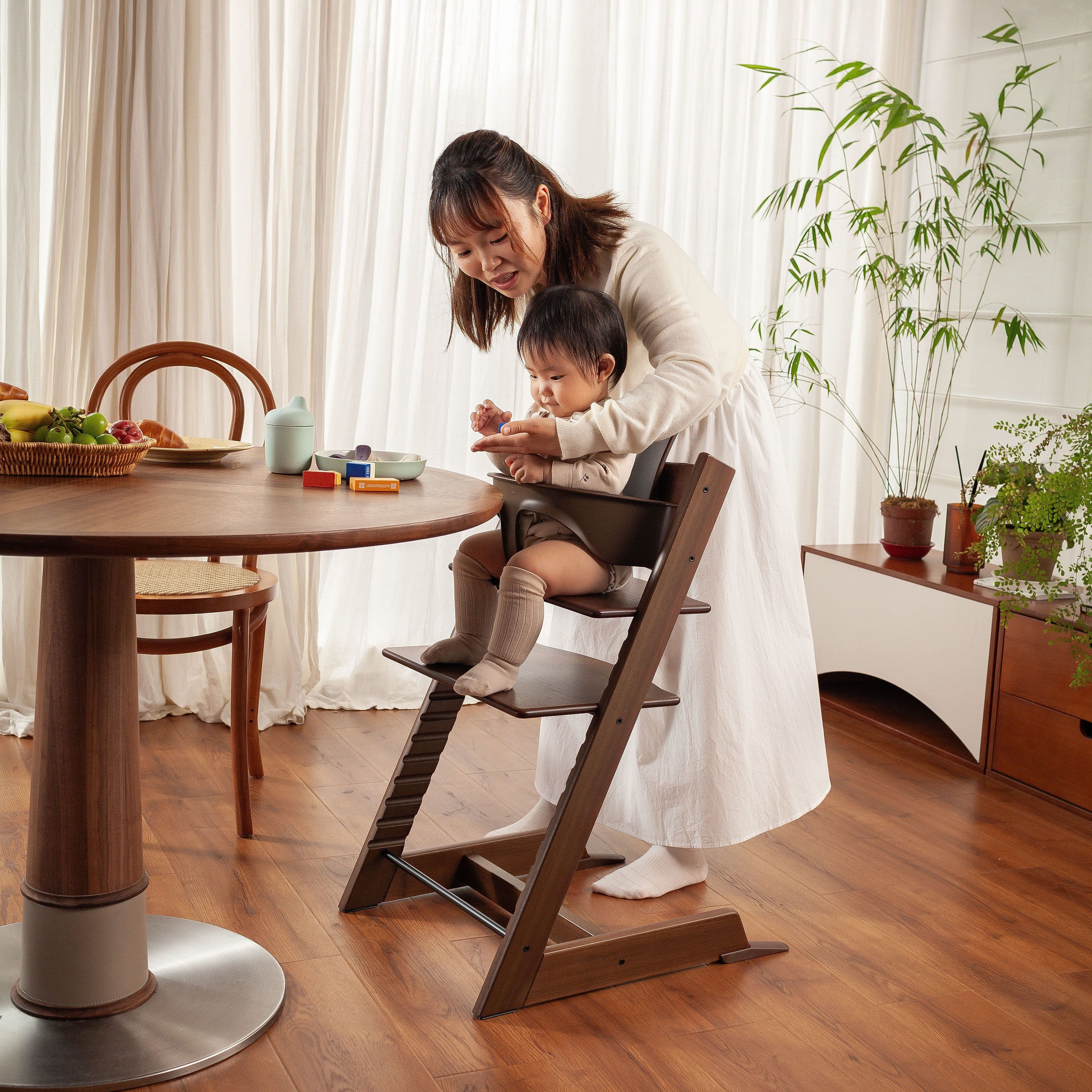 Stokke - TrippTrapp® 成長椅胡桃木系列深啡色| Stokke® Official Hong