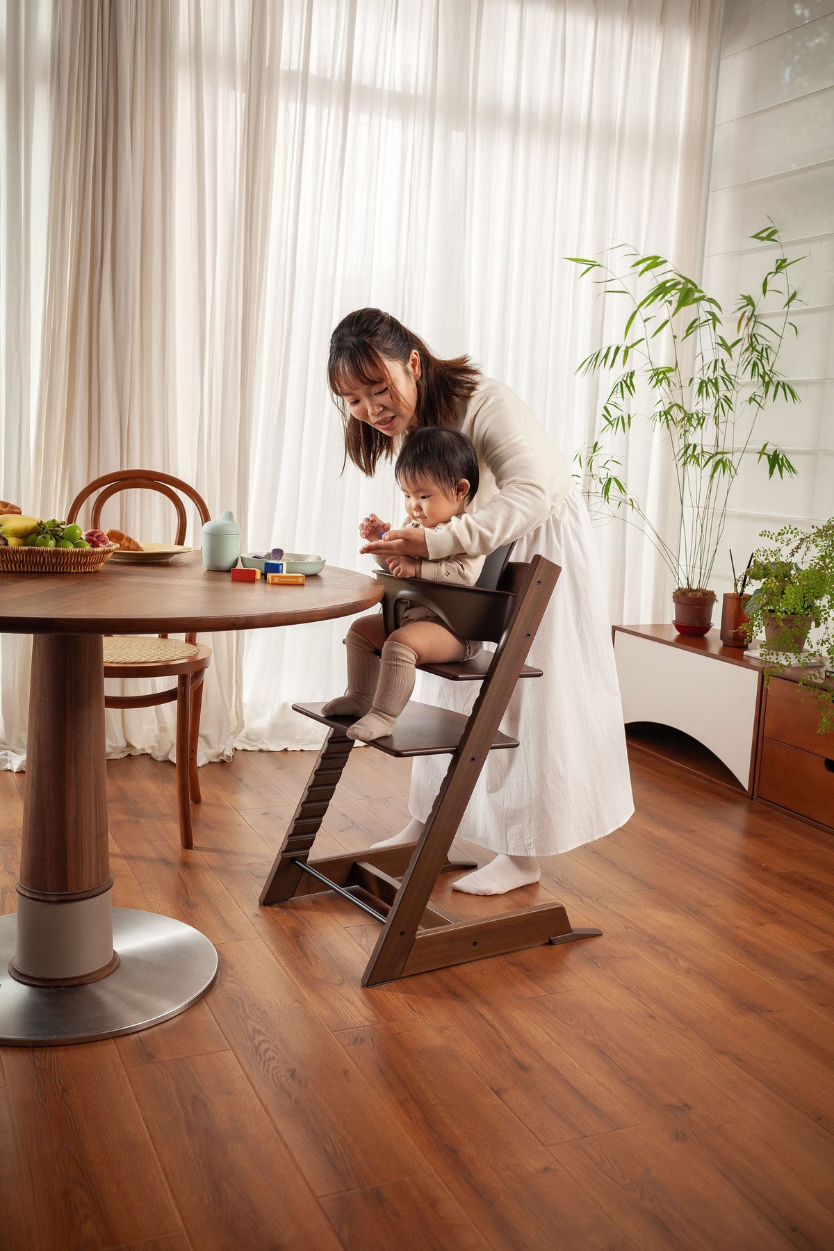 Stokke - Tripp Trapp® Chair Signature Walnut Warm Brown